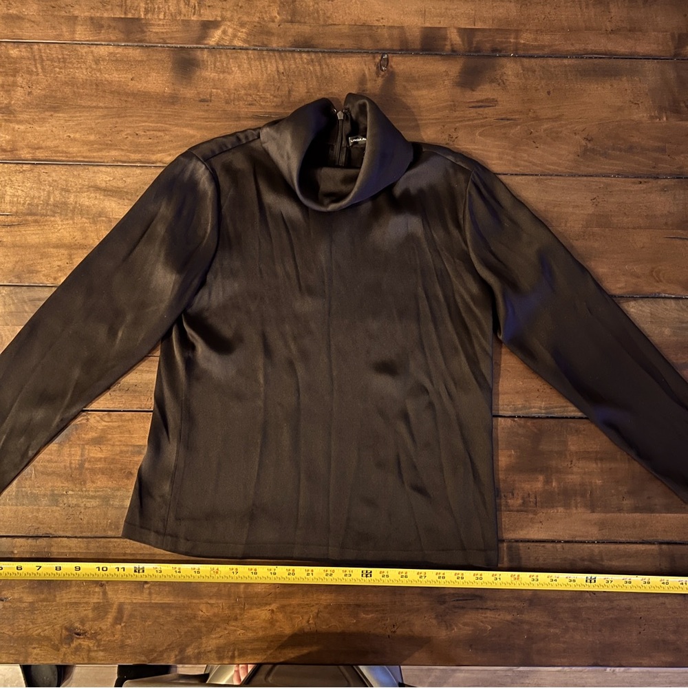 Ellen Tracy Black 100% Silk Long-sleeve Blouse (8)